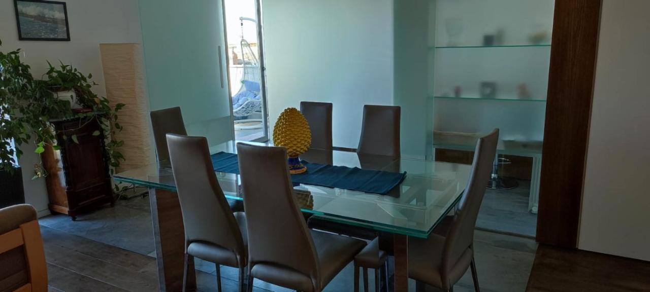 La Terrazza Sul Castello Apartment Palermo Bagian luar foto