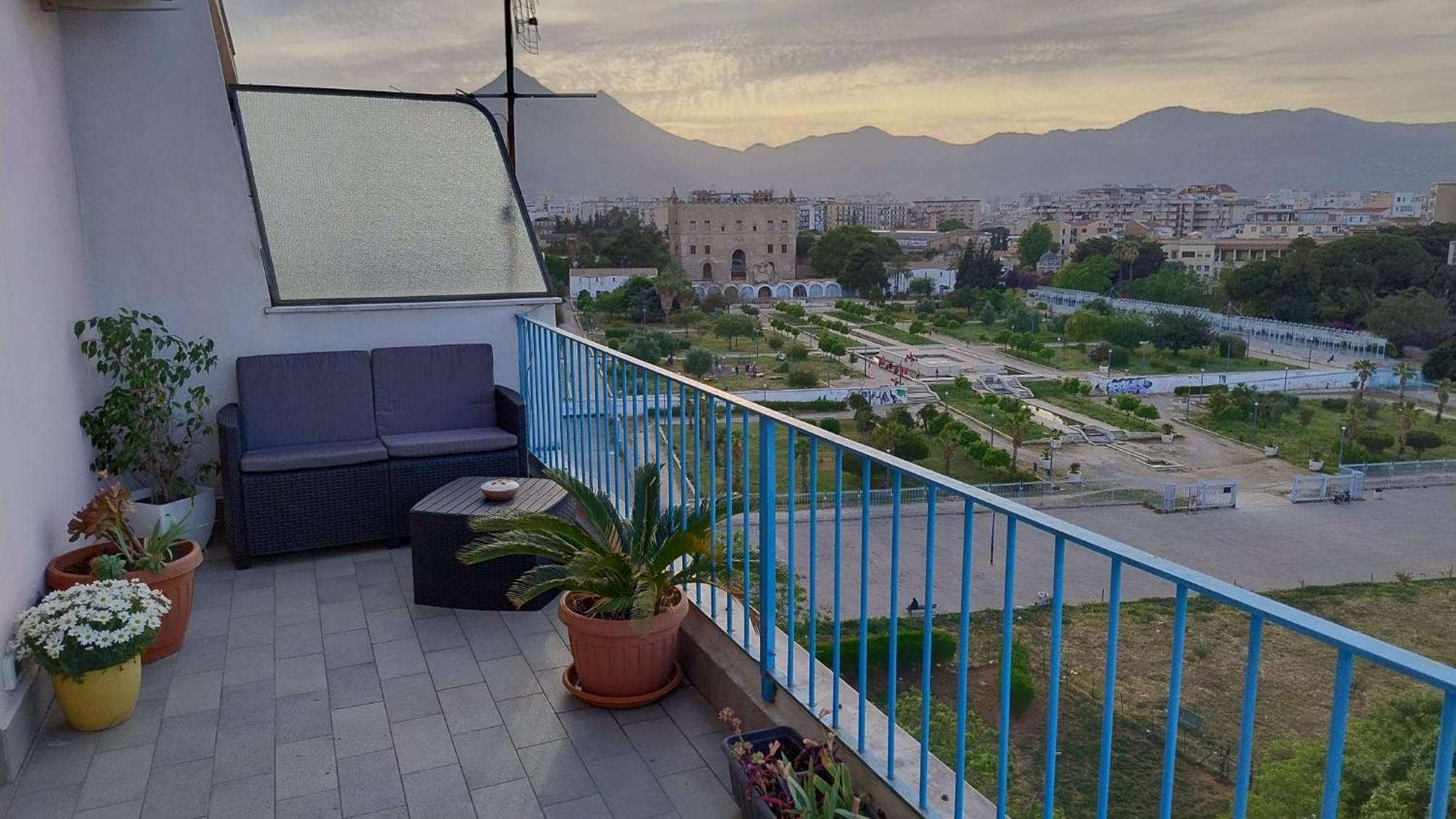 La Terrazza Sul Castello Apartment Palermo Bagian luar foto